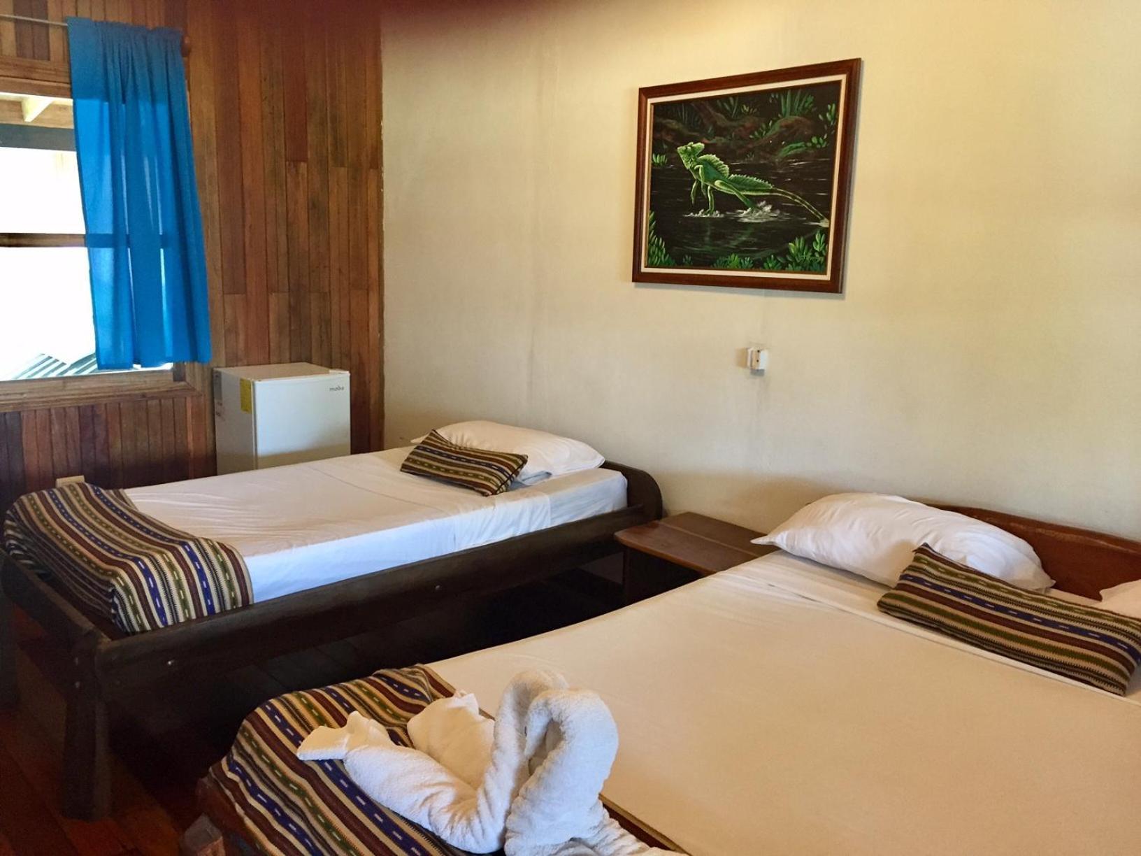 Hotel La Isla Inn Puerto Viejo de Talamanca Eksteriør billede