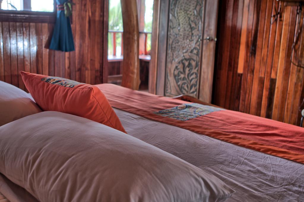 Hotel La Isla Inn Puerto Viejo de Talamanca Eksteriør billede