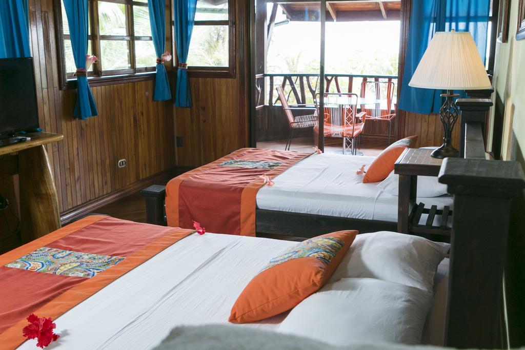 Hotel La Isla Inn Puerto Viejo de Talamanca Eksteriør billede