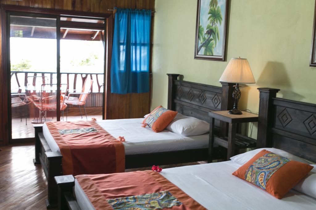 Hotel La Isla Inn Puerto Viejo de Talamanca Eksteriør billede